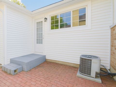 Tiny photo for 837 Wilcox Avenue, Mundelein, IL 60060 (MLS # 12457104)