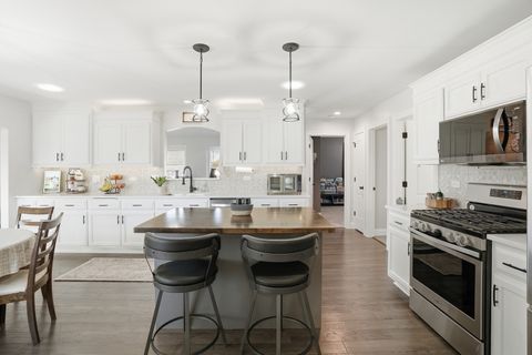 Tiny photo for 542 Doxbury Lane, New Lenox, IL 60451 (MLS # 12579063)