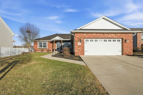 Tiny photo for 542 Doxbury Lane, New Lenox, IL 60451 (MLS # 12579063)
