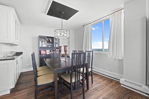 Tiny photo for 40 N Tower Road #16G, Oak Brook, IL 60523 (MLS # 12440039)