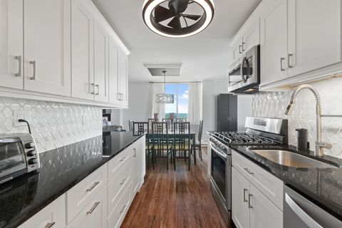 Tiny photo for 40 N Tower Road #16G, Oak Brook, IL 60523 (MLS # 12440039)