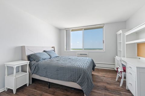 Tiny photo for 40 N Tower Road #16G, Oak Brook, IL 60523 (MLS # 12440039)