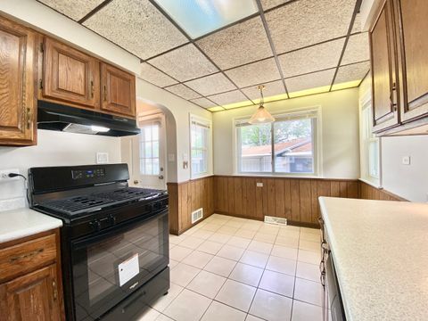 Tiny photo for 664 E 163rd Street, South Holland, IL 60473 (MLS # 12370568)
