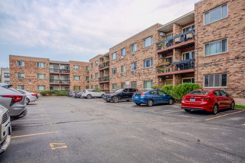 Tiny photo for 420 S HOME Avenue #109N, Oak Park, IL 60302 (MLS # 12748044)