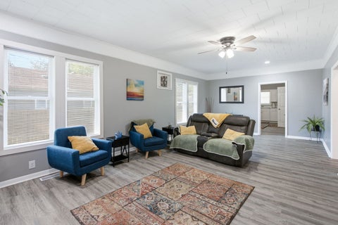 Tiny photo for 708 S Bentley Street, Marion, IL 62959 (MLS # 12744902)