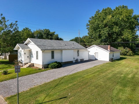 Tiny photo for 708 S Bentley Street, Marion, IL 62959 (MLS # 12744902)