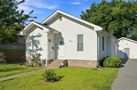 Photo of 708 S Bentley Street, Marion, IL 62959 (MLS # 12744902)