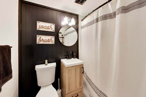 Tiny photo for 2S550 Gray Avenue, Lombard, IL 60148 (MLS # 12658856)