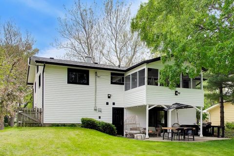 Tiny photo for 2S550 Gray Avenue, Lombard, IL 60148 (MLS # 12658856)