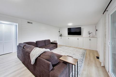 Tiny photo for 2S550 Gray Avenue, Lombard, IL 60148 (MLS # 12658856)
