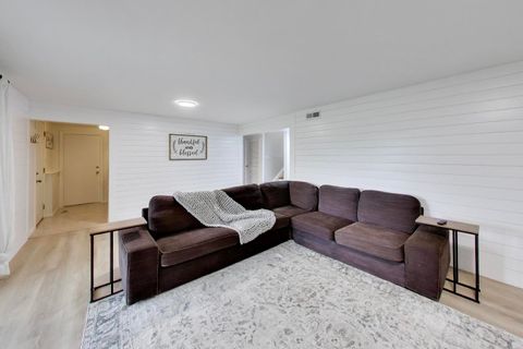 Tiny photo for 2S550 Gray Avenue, Lombard, IL 60148 (MLS # 12658856)