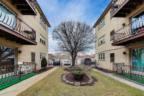 Tiny photo for 5729 W 63rd Street #3N, Chicago, IL 60638 (MLS # 12570016)