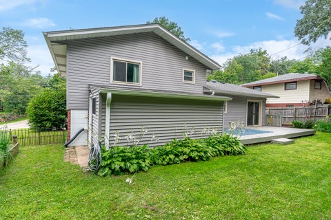 Tiny photo for 803 16th Street, Bettendorf, IA 52722 (MLS # 12737974)