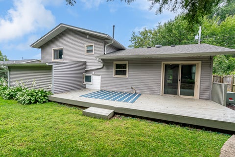 Tiny photo for 803 16th Street, Bettendorf, IA 52722 (MLS # 12737974)
