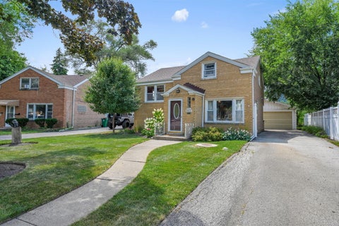Tiny photo for 2412 S 23rd Avenue, Broadview, IL 60155 (MLS # 12716863)