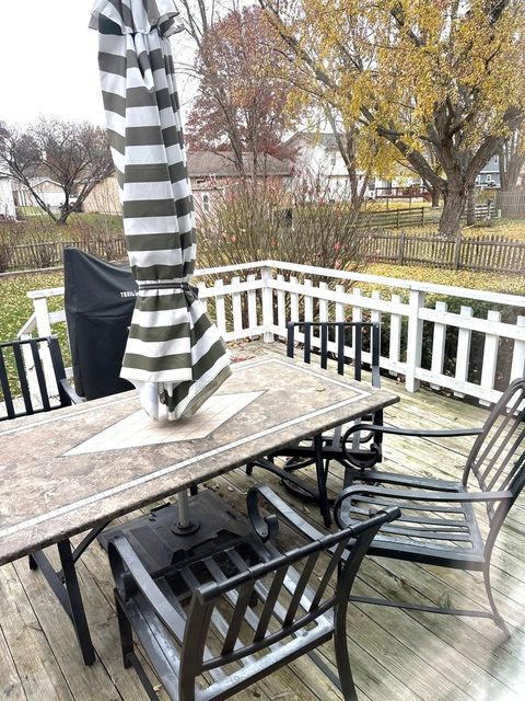 Tiny photo for 1730 Tanglewood Drive, Algonquin, IL 60102 (MLS # 12522672)