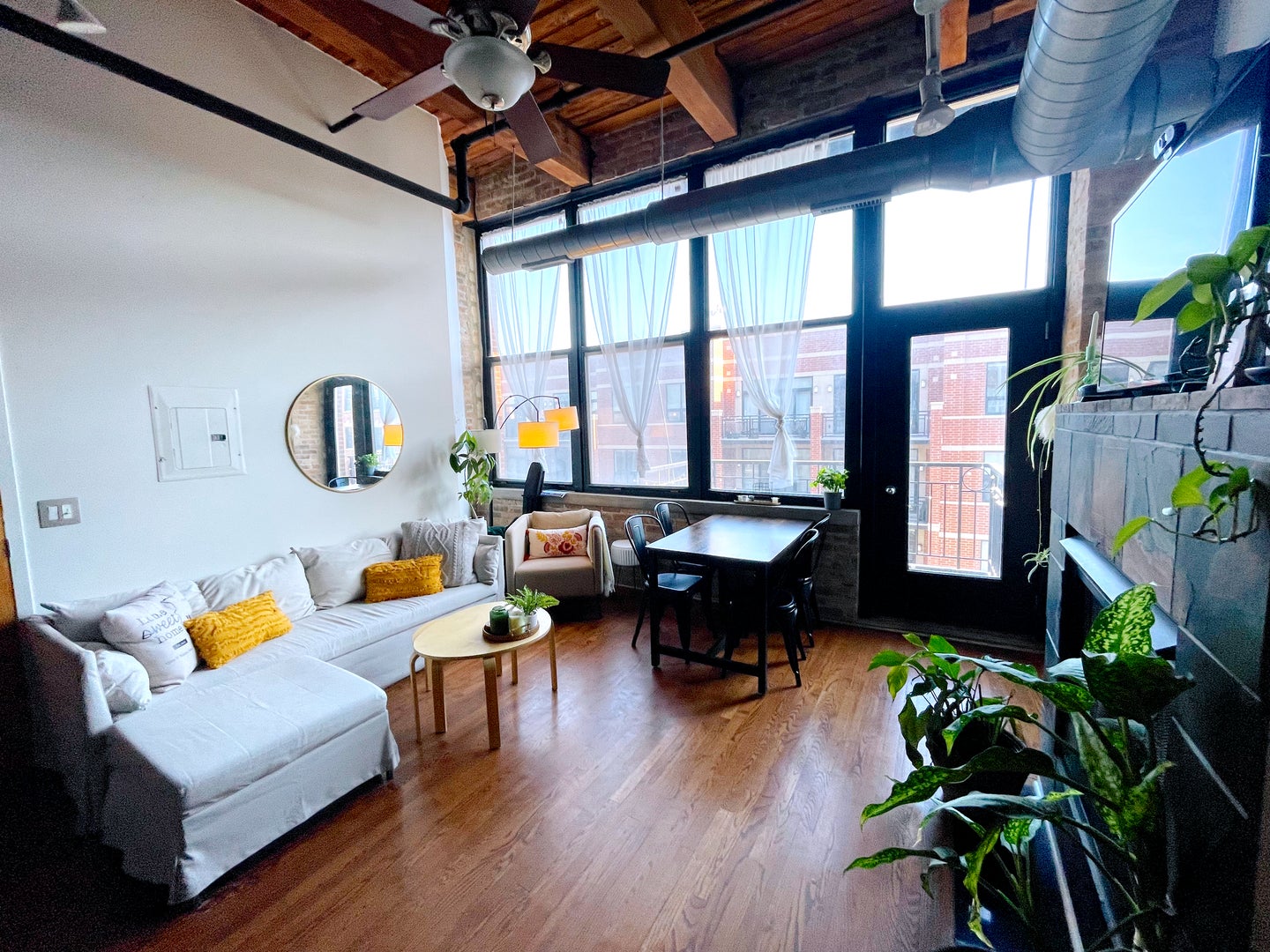1500 W Monroe Street 420