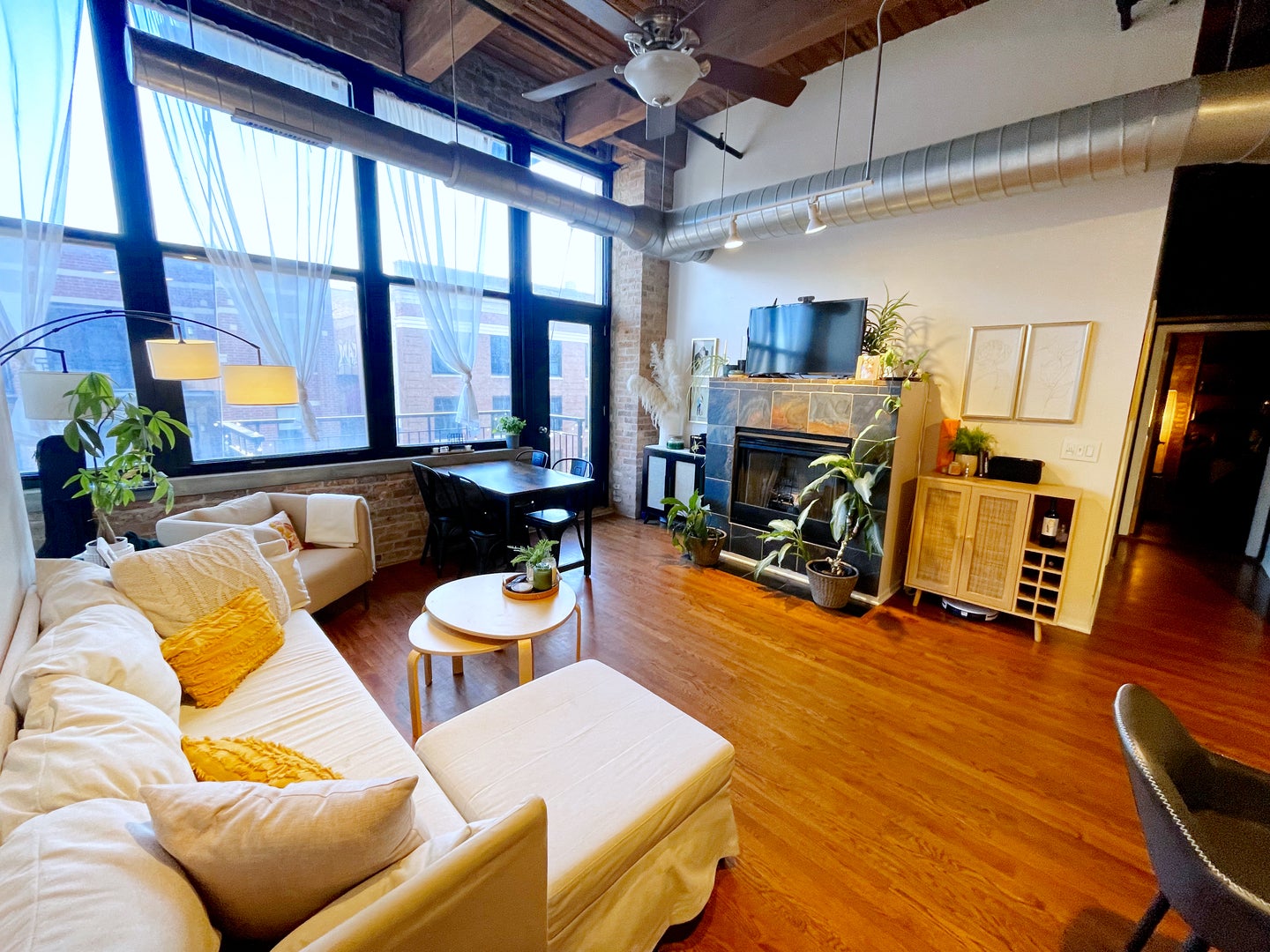 1500 W Monroe Street 420