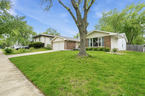 Tiny photo for 520 Cumberland Lane, Bolingbrook, IL 60440 (MLS # 12642242)