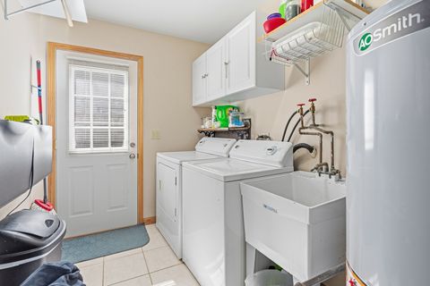 Tiny photo for 520 Cumberland Lane, Bolingbrook, IL 60440 (MLS # 12642242)