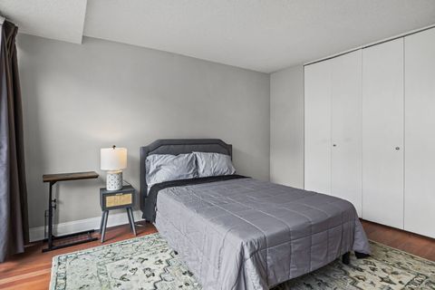 Tiny photo for 3150 N SHERIDAN Road #2C, Chicago, IL 60657 (MLS # 12462532)