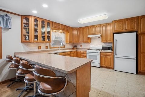 Tiny photo for 1237 Dover Lane, Elk Grove Village, IL 60007 (MLS # 12484020)