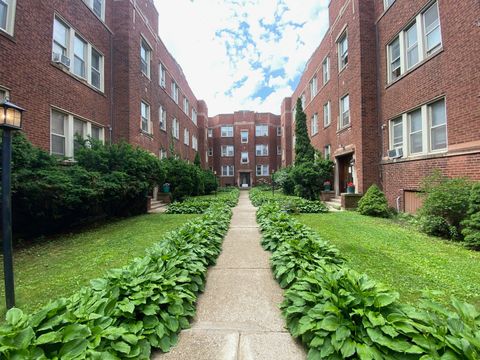 1347 1/2 W Touhy Avenue 2S Chicago IL 60626