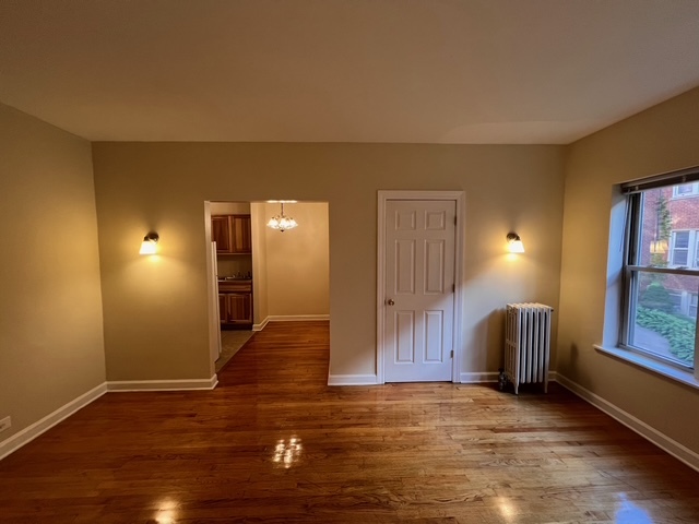 1347 1/2 W Touhy Avenue 2S