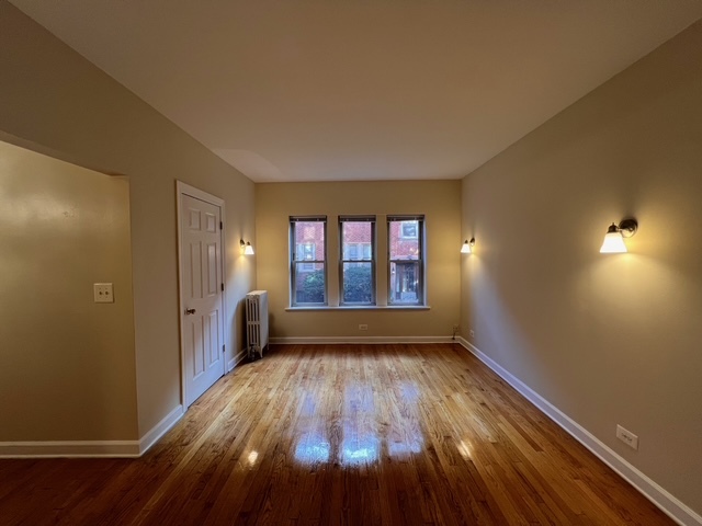 1347 1/2 W Touhy Avenue 2S