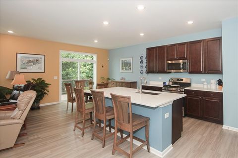 Tiny photo for 9101 MARKS Court, Huntley, IL 60142 (MLS # 12451940)