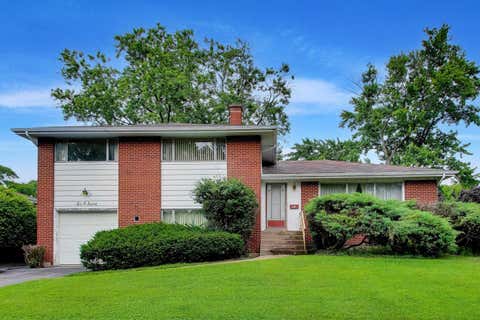 Photo of 607 S George Street, Mount Prospect, IL 60056 (MLS # 12681307)