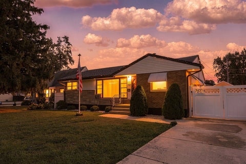 Tiny photo for 65 Victoria Drive, Northlake, IL 60164 (MLS # 12761412)