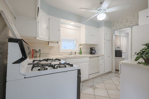 Tiny photo for 65 Victoria Drive, Northlake, IL 60164 (MLS # 12761412)