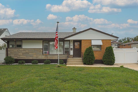 Photo of 65 Victoria Drive, Northlake, IL 60164 (MLS # 12761412)