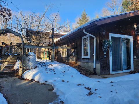 Photo of W5244 Oak Tree Lane, Princeton, WI 54968 (MLS # 12615094)