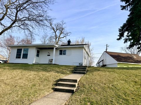 Tiny photo for 63 Wren Road, Carpentersville, IL 60110 (MLS # 12602377)