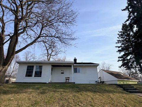Tiny photo for 63 Wren Road, Carpentersville, IL 60110 (MLS # 12602377)