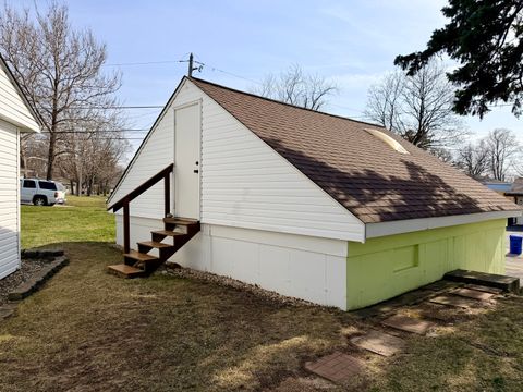 Tiny photo for 63 Wren Road, Carpentersville, IL 60110 (MLS # 12602377)