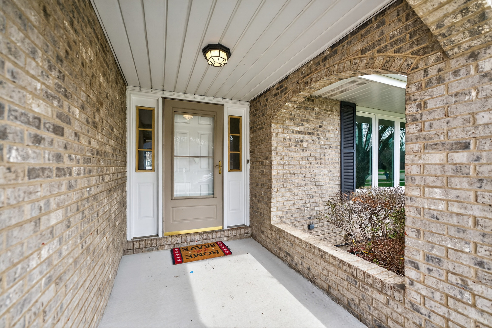 1281 Scarlet Drive