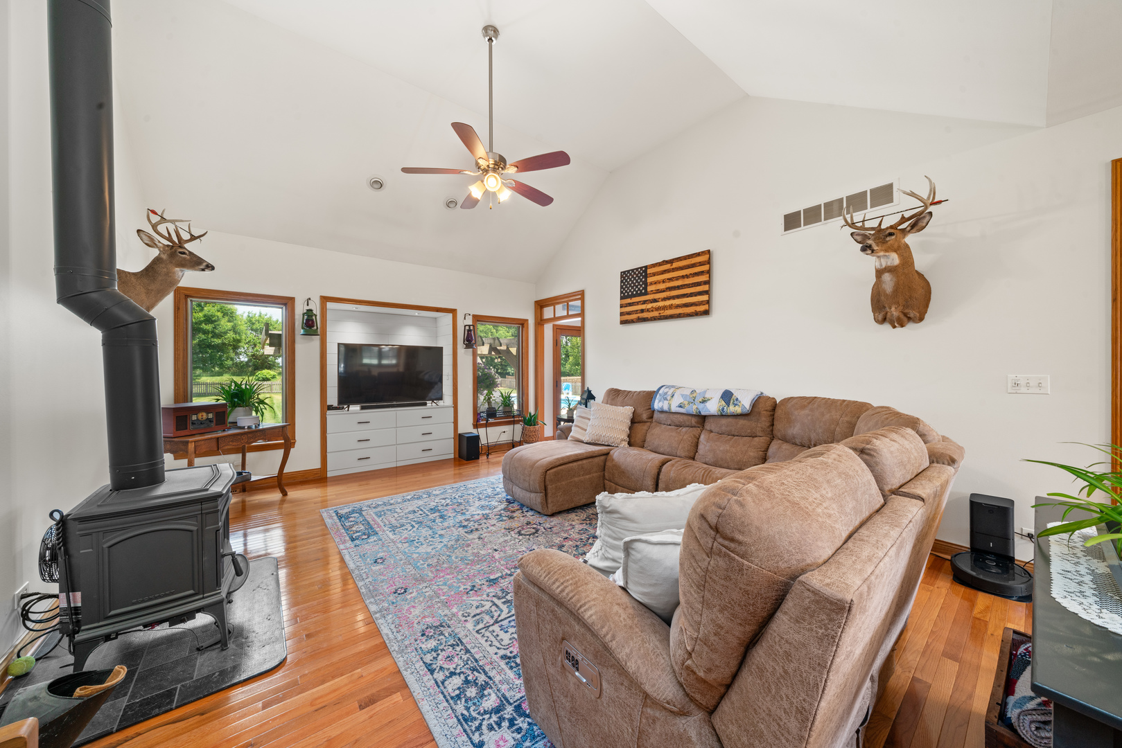 990 Fox Trail Lane