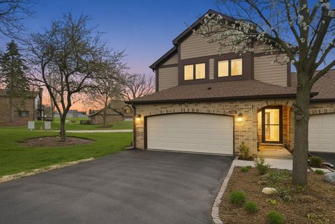 Tiny photo for 1840 Golf View Drive, Bartlett, IL 60103 (MLS # 12577580)
