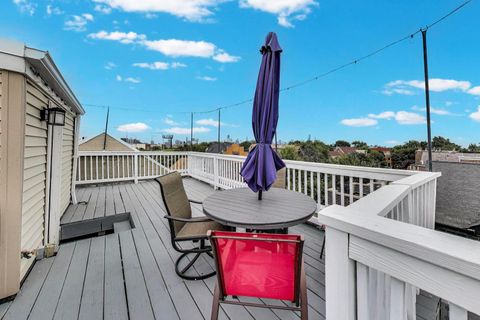 Tiny photo for 2134 N WINCHESTER Avenue #A, Chicago, IL 60614 (MLS # 12492144)