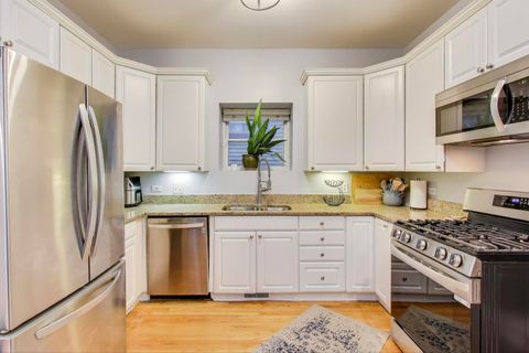 Tiny photo for 2134 N WINCHESTER Avenue #A, Chicago, IL 60614 (MLS # 12492144)