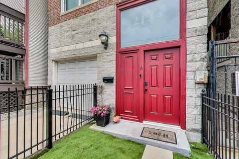 Tiny photo for 2134 N WINCHESTER Avenue #A, Chicago, IL 60614 (MLS # 12492144)