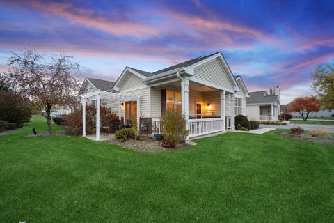 Tiny photo for 672 Falls Circle, Pingree Grove, IL 60140 (MLS # 12499714)