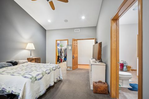 Tiny photo for 672 Falls Circle, Pingree Grove, IL 60140 (MLS # 12499714)