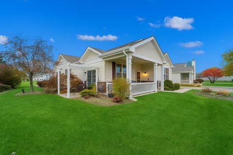 Tiny photo for 672 Falls Circle, Pingree Grove, IL 60140 (MLS # 12499714)