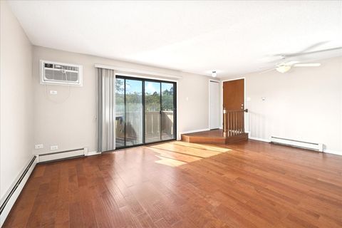 Tiny photo for 11 Echo Court #12, Vernon Hills, IL 60061 (MLS # 12496893)