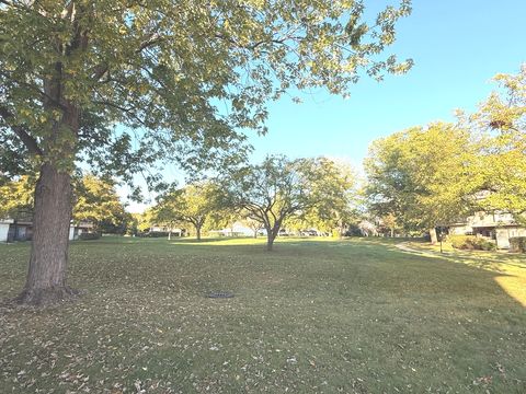 Tiny photo for 11 Echo Court #12, Vernon Hills, IL 60061 (MLS # 12496893)