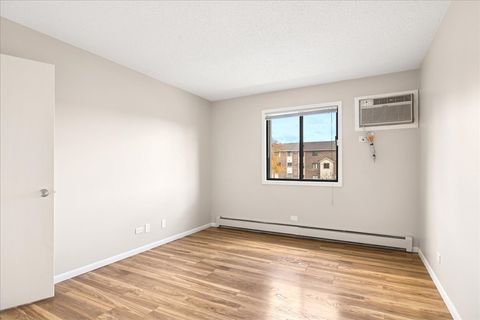 Tiny photo for 11 Echo Court #12, Vernon Hills, IL 60061 (MLS # 12496893)